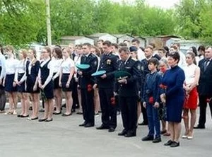 Фото: В Кемерове появилась мемориальная доска в память Героя России Дмитрия Медведева 3