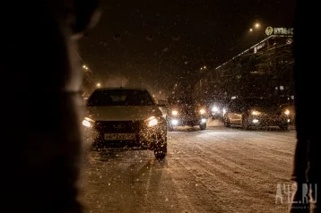 Фото: «Хорошо стоим»: утром в Кемерове пробки снова достигли 9 баллов 1