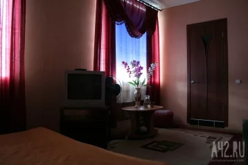 Фото: В Кузбассе супруги обманом отняли квартиру у заслуженного учителя России 1
