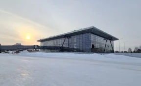 Фасад аэропорта Кемерова полностью установили и сняли его на видео