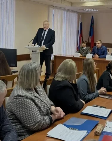 В Осинниках выбрали нового мэра: им стал чиновник из администрации Новокузнецка