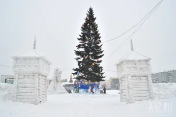 Фото: Власти Кемерова потратят почти 650 тысяч рублей на ледовый городок в Рудничном районе 1