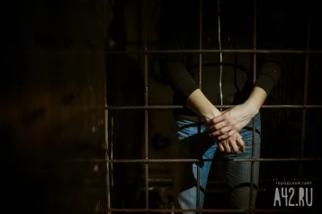 Фото: Пока мать была на работе: кузбассовец сел в тюрьму за истязание 14-летней падчерицы 1