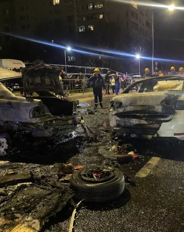 В Краснодаре в огненном ДТП погибли три человека, сгорели две машины