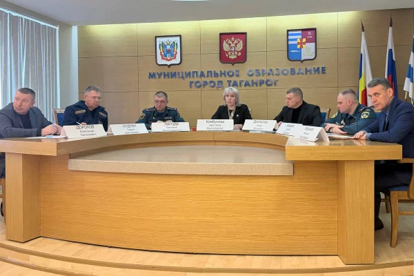 Трое погибших, 6 раненых: в Таганроге ввели режим ЧС, работают сапёры