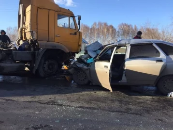 Фото: Стала известна предварительная причина аварии с пятью погибшими в Кемерове 1