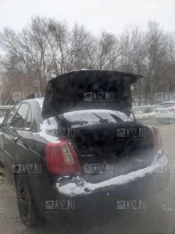Фото: В Кемерове на улице Терешковой столкнулись три автомобиля 6
