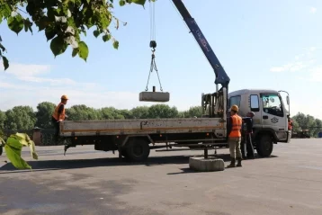 Фото: В Кемерове началась подготовка к демонтажу лестницы на Притомской набережной 2