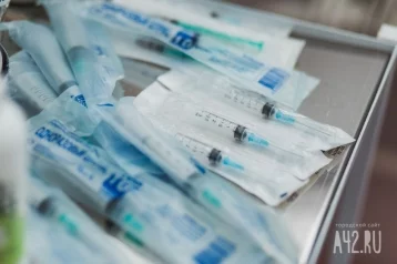 Фото: В Кемерове вакцину от коронавируса поставили более 40 000 человек 1