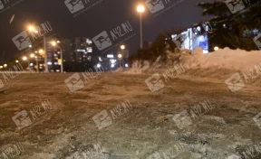 Неизвестные разбросали в центре Кемерова десятки игл от шприцев
