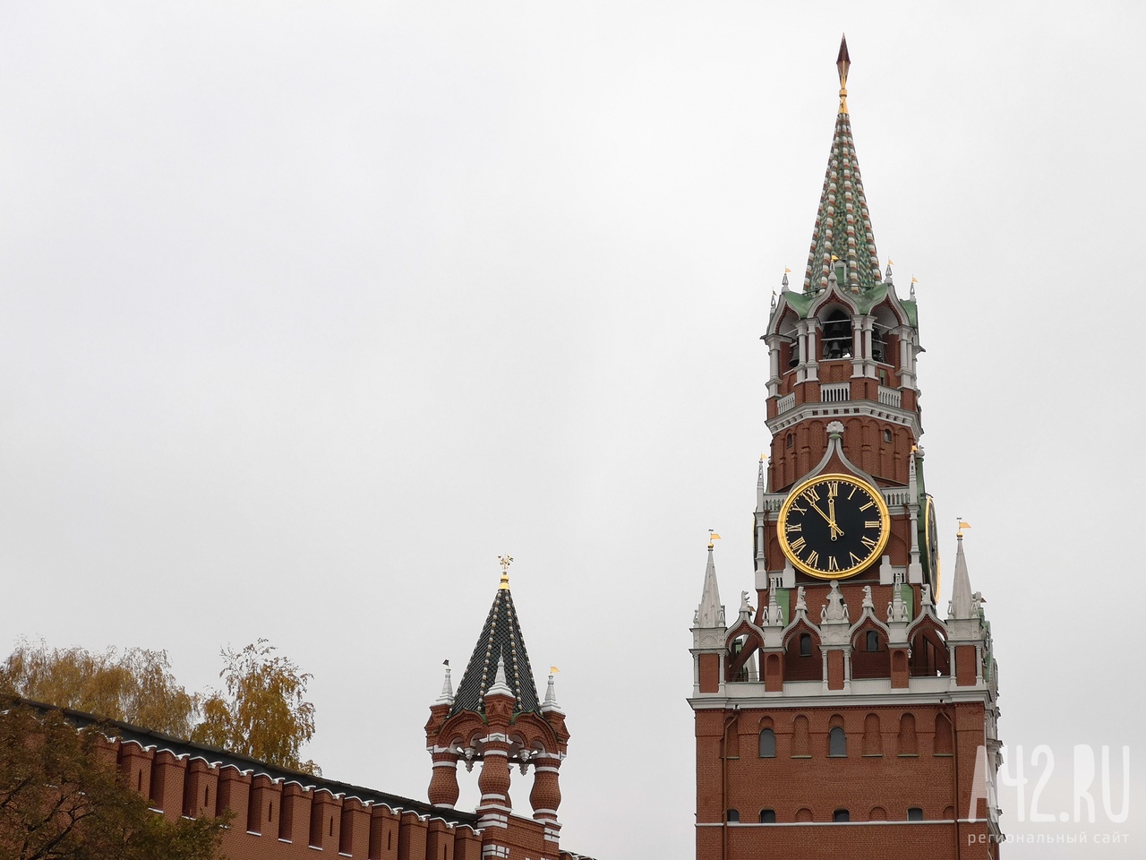  В Кремле прокомментировали решение Норвегии запретить въезд россиянам