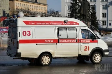 Фото: 12-летняя девочка госпитализирована: в ГАИ дали комментарий о ДТП на Комсомольском проспекте в Кемерове 1