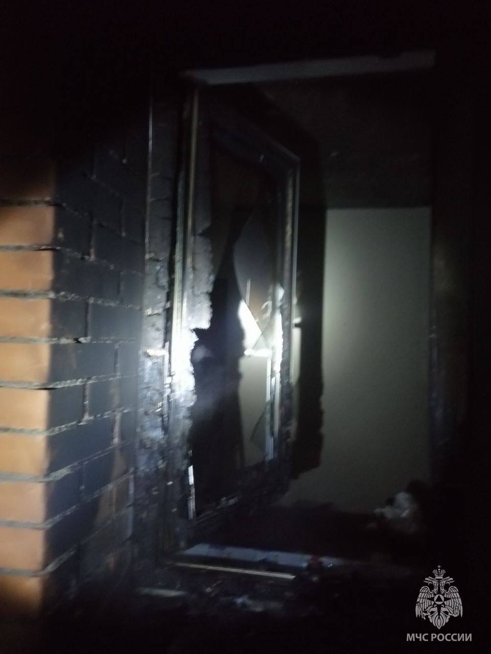 МЧС: в Улан-Удэ пожар в квартире на 9 этаже начался после попадания салюта 