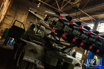 Фото: В Кемерове к маршу Победы обновили три танка и другую технику: как это было 3