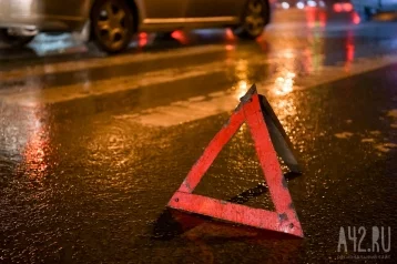 Фото: Очевидцы сообщили о жёстком ДТП в кузбасском городе 1