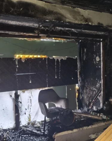 В Хабаровске из-за фейерверка загорелись сразу две квартиры