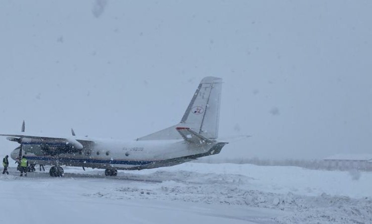 Самолёт выкатился за пределы взлётно-посадочной полосы на Камчатке