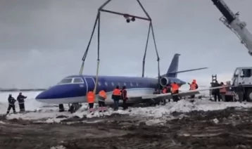 Фото: Момент неудачной посадки частного самолёта в Шереметьево попал на видео 1