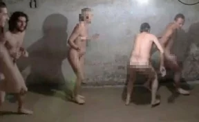Сеть шокировало видео с «голыми танцами» в лагере смерти в Польше 