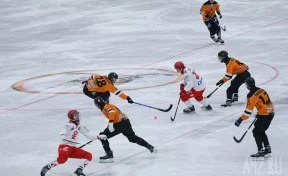 «Кузбасс» против «Енисея»: как проходит Кубок России по хоккею с мячом