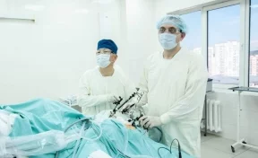 В Кемерове хирурги избавили женщину от маленькой и редкой опухоли