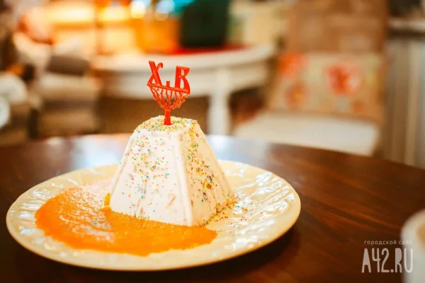 В РПЦ назвали продукт, который не принято приносить для освящения на Пасху