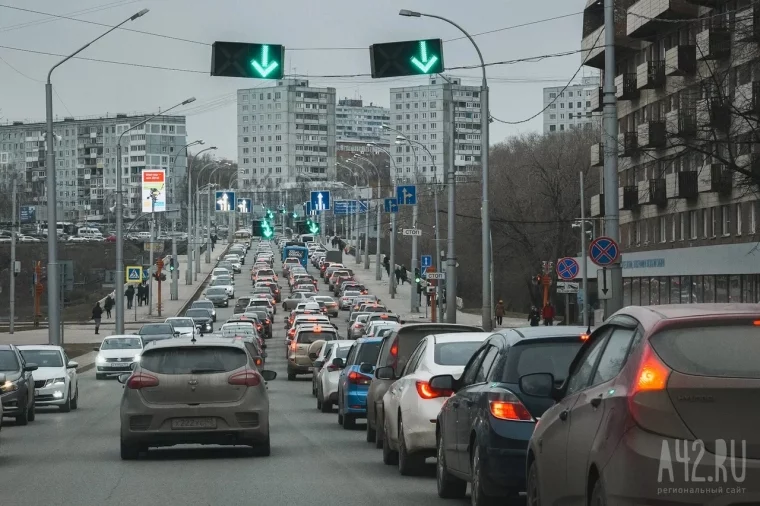 Фото: В Кемерове могут появиться платные парковки: два часа бесплатно, новые микрорайоны и чужие ошибки 3