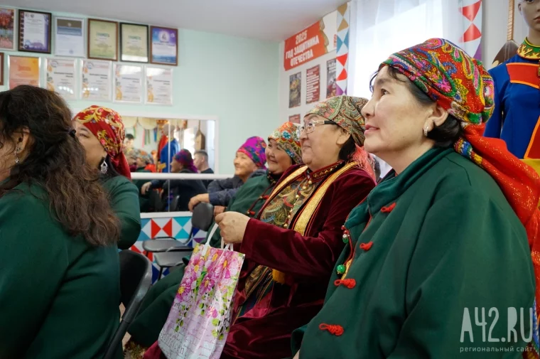 Фото: Јаттыр-полтыр Колобок — это вам не лостфильм: семь мультфильмов с телеутской и ненецкой озвучкой 7