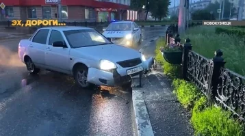 Фото: Пьяный водитель с новорождённым ребёнком в салоне устроил ДТП в Новокузнецке 1