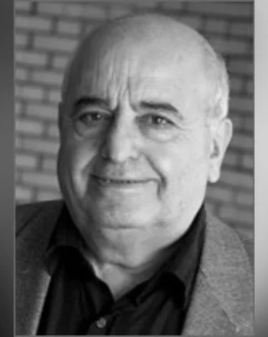 Фото: <a href=https://www.kino-teatr.ru/kino/acter/m/ros/20434/foto/>Кино-Театр. Ру</a>