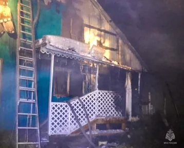 Фото: В Якутии при пожаре в частном доме погибли двое детей 1
