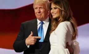«Ко мне, жена!»: пользователей Сети позабавила «дрессировка» Трампом собственной жены