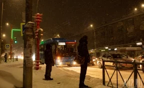«Город стоит второй день»: кемеровчане пожаловались на задержки общественного транспорта