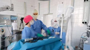 Фото: Кузбасские врачи удалили пациентке гигантскую 12-килограммовую опухоль 1