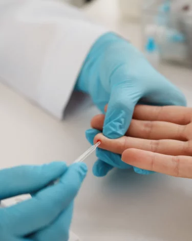 А пойдём-ка… сдадим тест на ВИЧ вместе?!