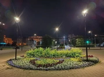 Фото: В Кемерове на бульваре в центре Южного установили новое освещение 1