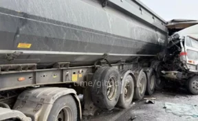 Один человек погиб в ДТП с двумя грузовиками на трассе Кемерово — Новокузнецк