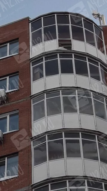 Фото: Кемеровчанка упала с 10 этажа:  A42.RU публикует эксклюзивные фотографии с места трагедии 1
