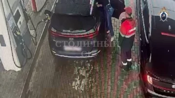 Фото: В Москве иностранец надругался над 4-летним ребёнком на заправке 1