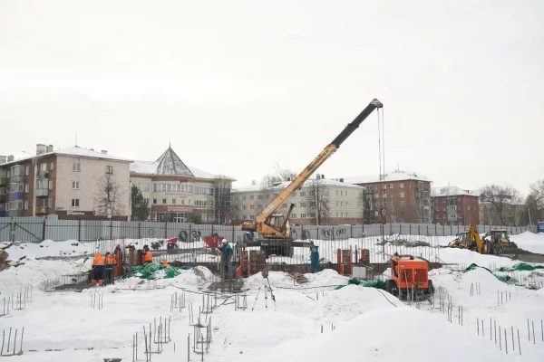 Илья Середюк проверил ход строительства школы за 5 млрд рублей в Новокузнецке