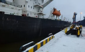 Глава Ленинградской области прокомментировал взрывы на танкере в порту Усть-Луга