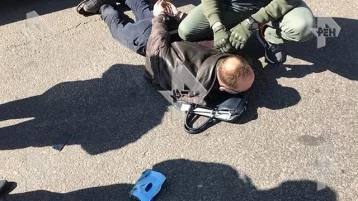 Фото: СМИ: задержан экс-полицейский, вымогавший у бывшего заместителя Тулеева 1 млн долларов 1