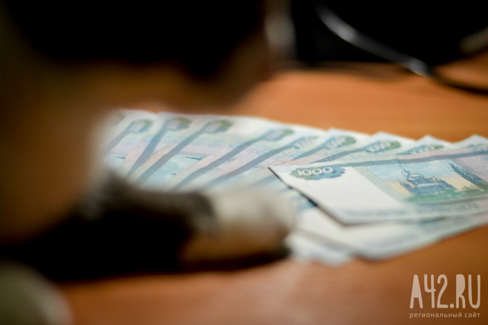 В Кузбассе лешмейкер потратила выделенные ей на бизнес деньги и попала под статью о мошенничестве