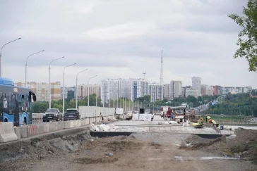 Фото: Илья Середюк проверил ход ремонта Кузбасского моста в Кемерове 5