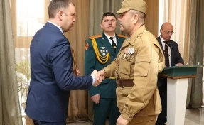 Илья Середюк вручил награды ветеранам боевых действий в Афганистане