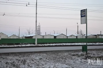 Фото: SHOT: боевые гранаты нашли за автобусной остановкой в Новокузнецке 1
