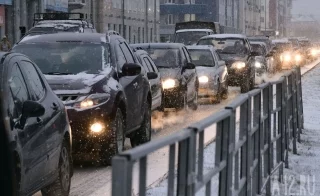 «Постоянно нарушают»: кемеровчанин попросил ввести платные парковки у здания КузГТУ