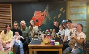 Хоккеисты поддержали Пелагею, которая разводится с уроженцем Кузбасса Иваном Телегиным
