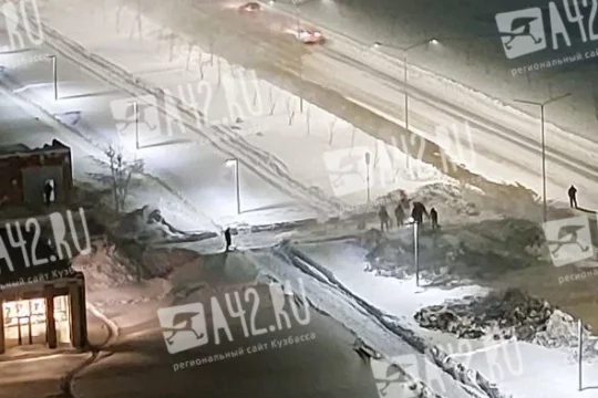 Несколько домов остались без воды из-за порыва трубопровода в Кемерове