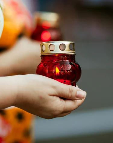 В Индонезии под завалами рухнувшей школы-интерната погибли 67 человек